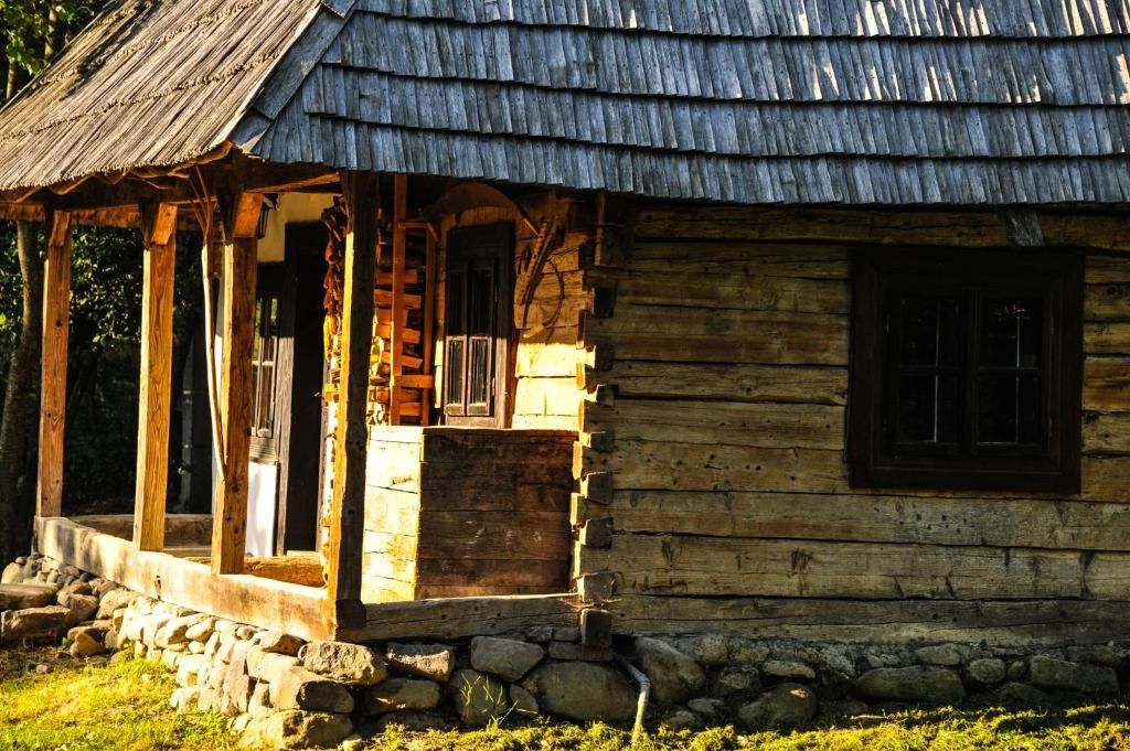 Курортные отели Village Hotel Maramures Breb-66